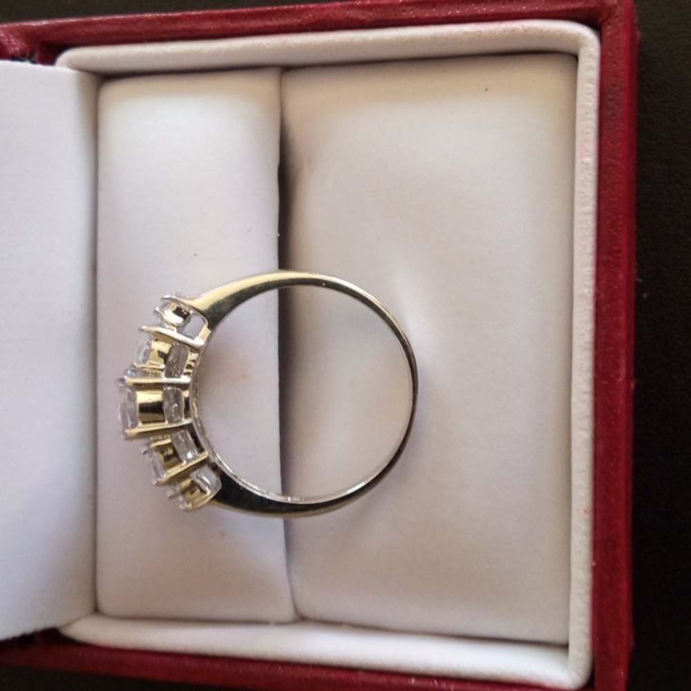 Ring - Picture 2 of 2